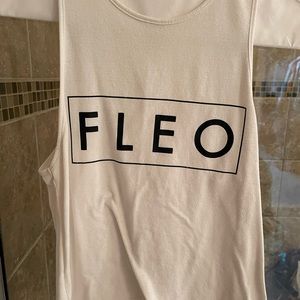 Fleo Parker size small